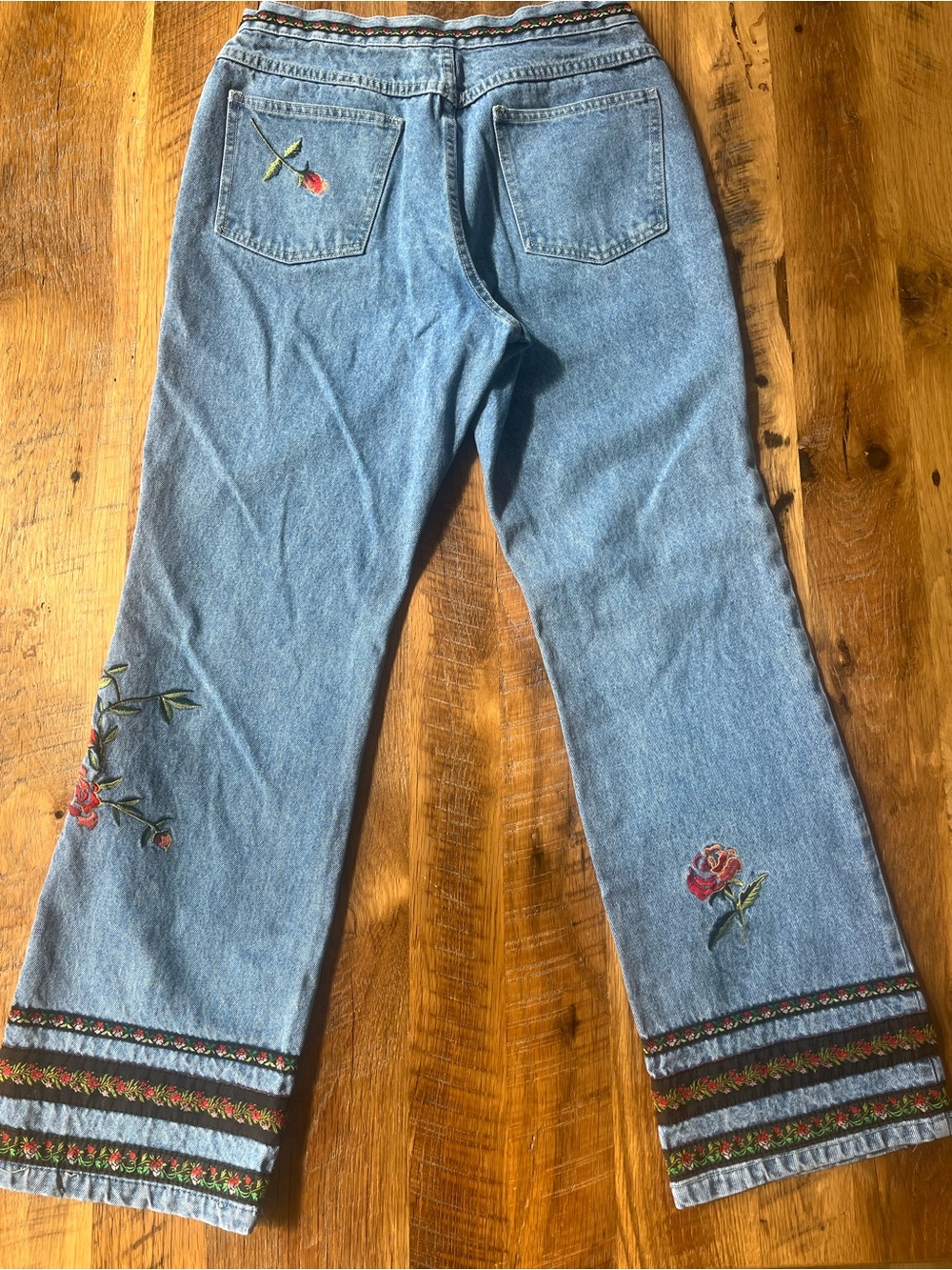 Vintage Bill Blass Embroidered Jeans High Rise Straight w/ Small Flare Size 8 - Picture 7 of 8